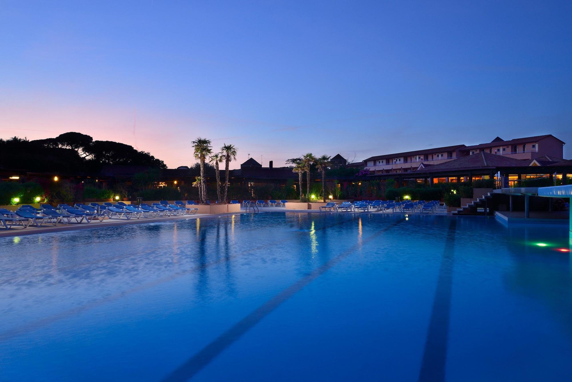Garden Toscana Resort San Vincenzo Exterior photo