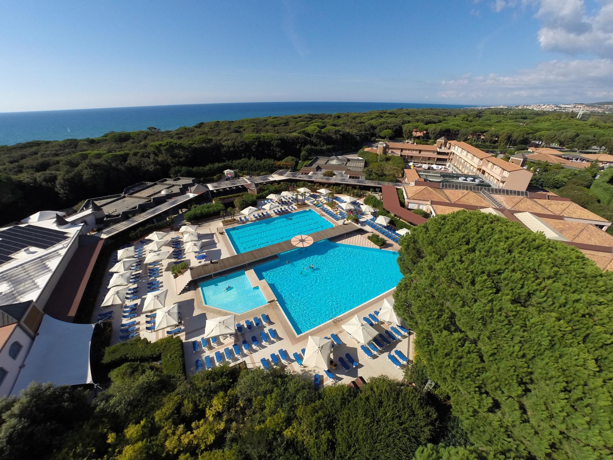 Garden Toscana Resort San Vincenzo Exterior photo